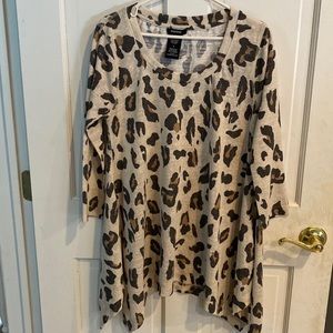Ladies M asymmetrical tunic  light sweater material leopard